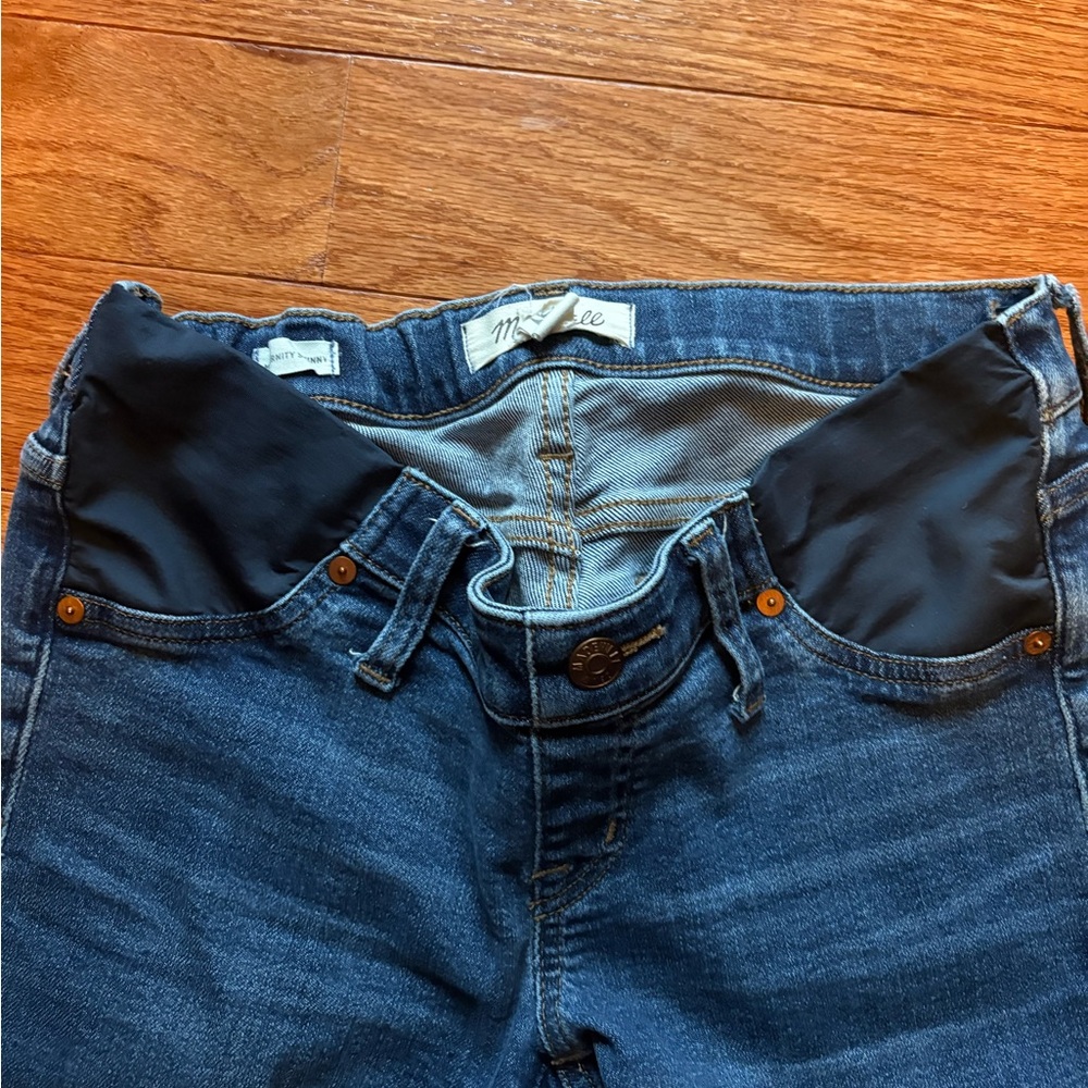Madewell maternity jeans. Under stomach. Size 27 EUC